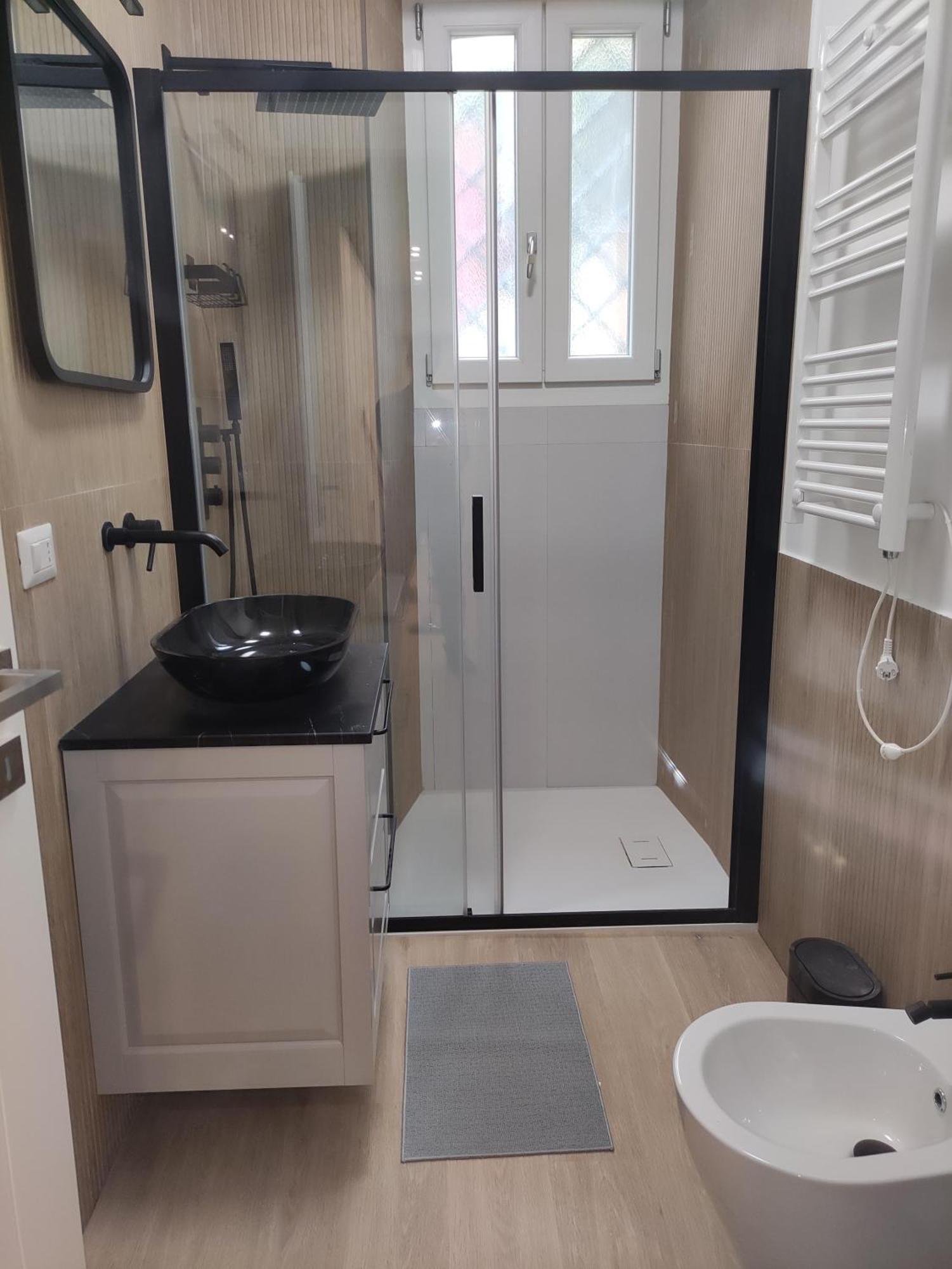 Metro Mirti Rome Suite Luaran gambar